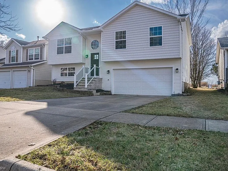345 Westgrove Ct — Photo 1