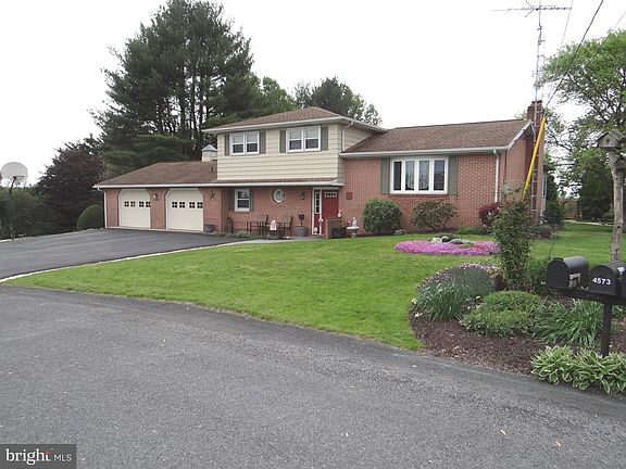 2nd image of 4552 Heckman Dr