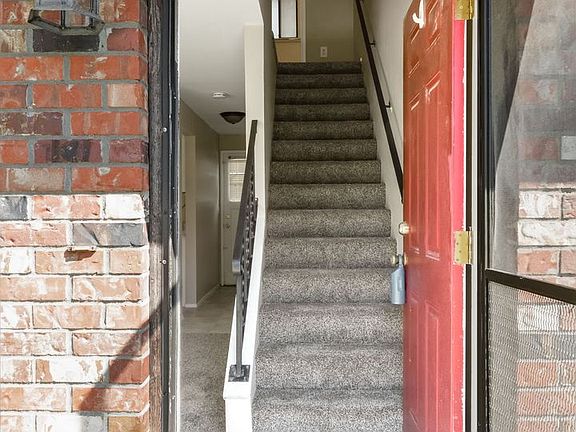 3rd image of 9207 Sharon Dr #2