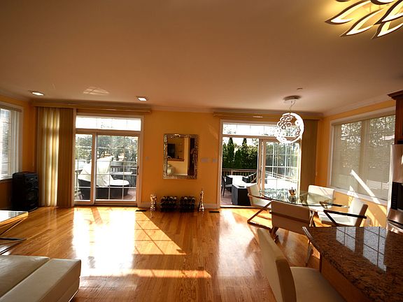 4th image of 16 Harbor Dr