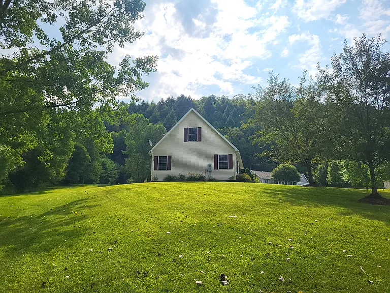 451 Partridge Farm Rd — Photo 7