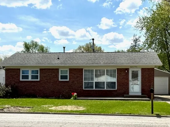 1805 E Lincoln St, Bloomington, IL 61701