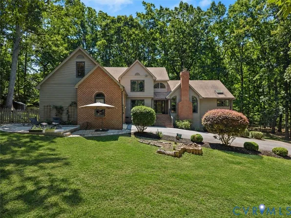 3201 Saint Stephens Way, Midlothian, VA 23113