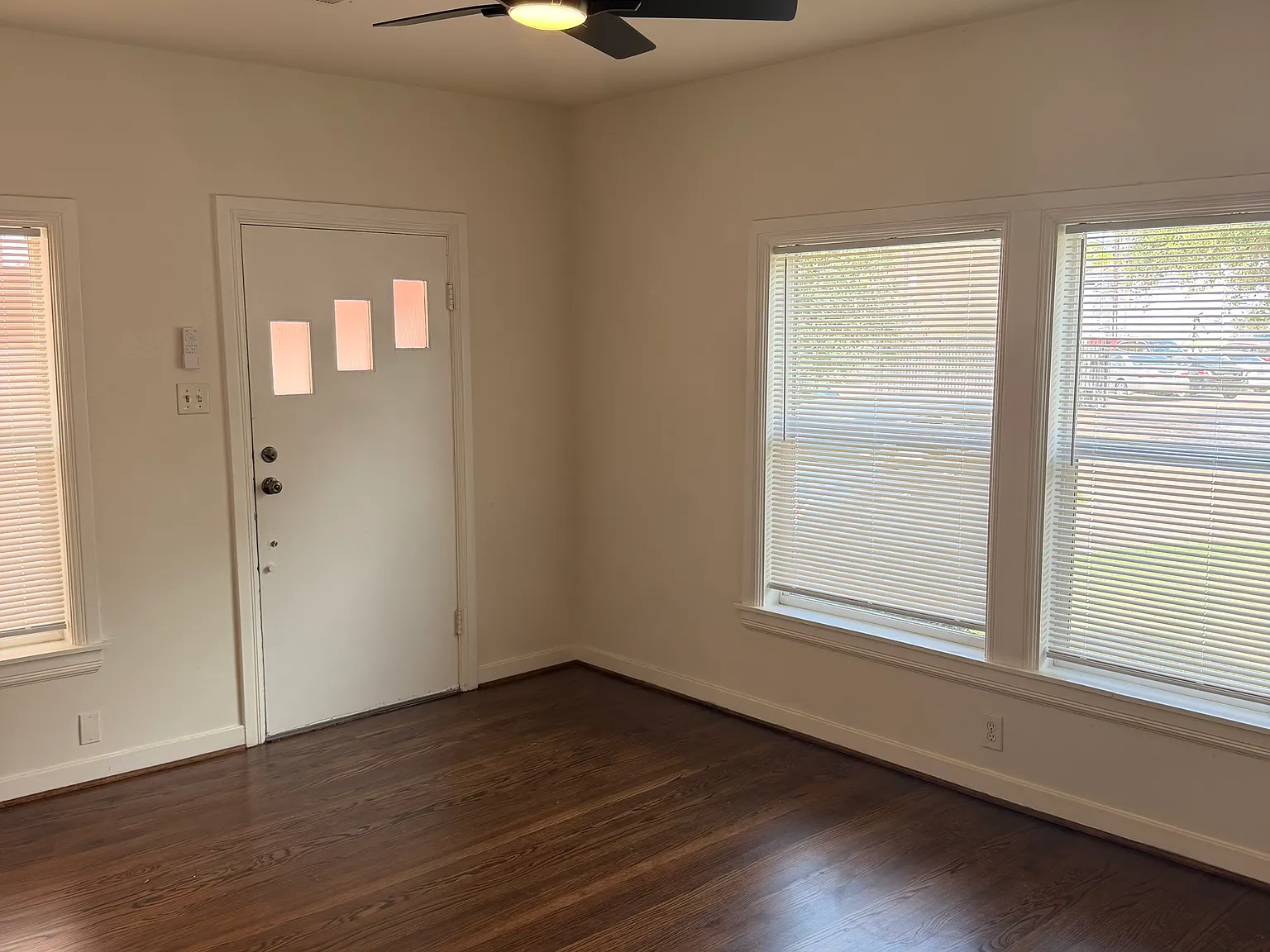 2 bed, 1100 sqft, $1,995 — Photo 3