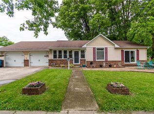 824 N Elm Blvd, Monticello, IL 61856