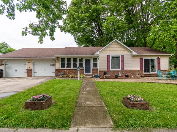 824 N Elm Blvd, Monticello, IL 61856