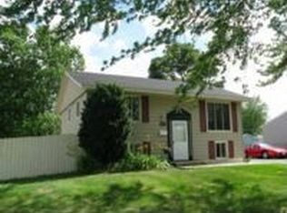 201 Karen Ave, Romeoville, IL 60446