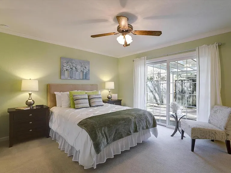 202 Belden Dr — Photo 17