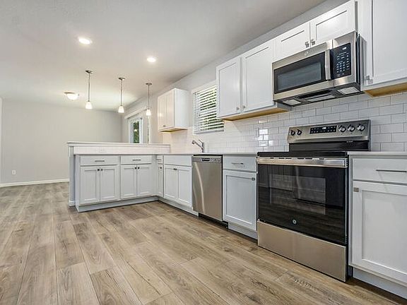 3rd image of 4800 Schumard Ave