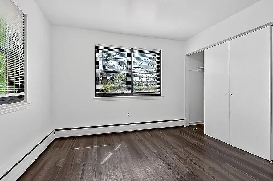 1360 Edgewood Ave, Trenton — Photo 4