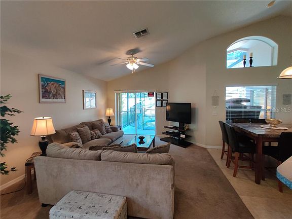 5th image of 1369 Rebecca Dr
