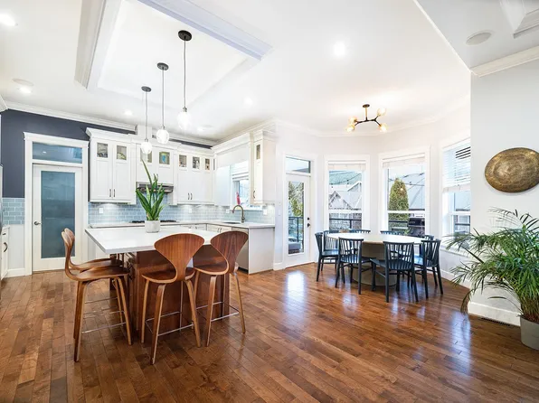 1031 Jay Cres, Squamish, BC V8B 0P2