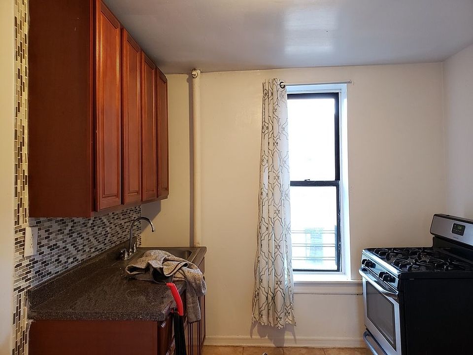 1st image of 2027 Pacific St APT 7D