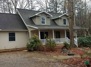 211 Queen Rd, Epworth, GA 30541