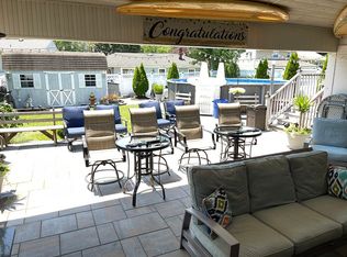 2215 Oldgrove Rd, Linden, NJ 07036