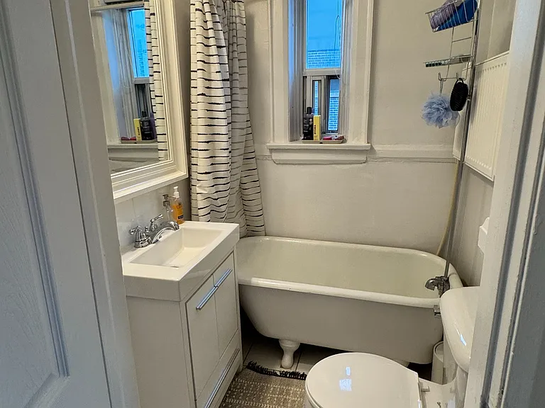 849 Broadview Ave E #18 — Photo 6