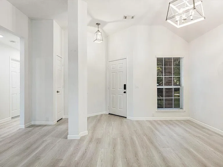 29927 Sunwillow Creek Dr — Photo 9