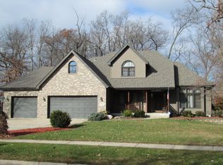 822 S Indiana St, Griffith, IN 46319