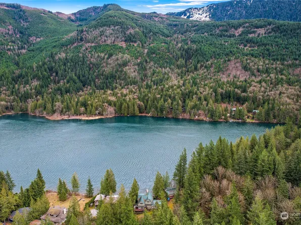 9200 Silver Lake Road, Maple Falls, WA 98266