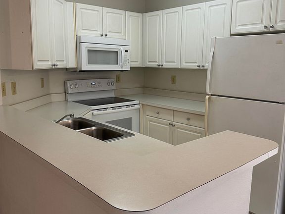 4th image of 24112 Harbour Vista Cir