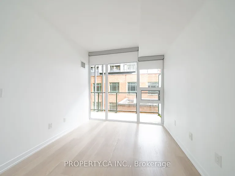 105 George St #303 — Photo 23