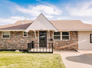 514 W Oklahoma Ave, Weatherford, OK 73096