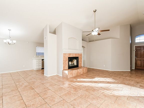 3rd image of 1917 E Marquette Dr