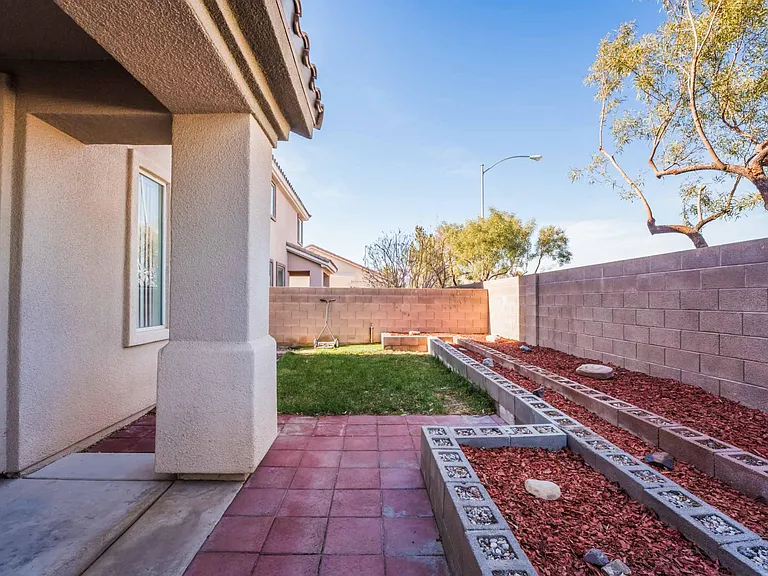 9142 Honey Maple Ave — Photo 34
