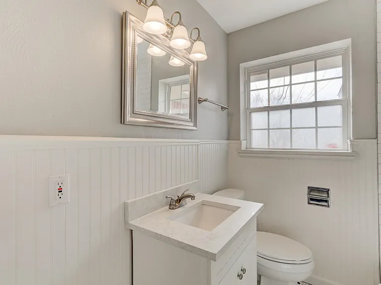 2021 NW 48th St — Photo 25