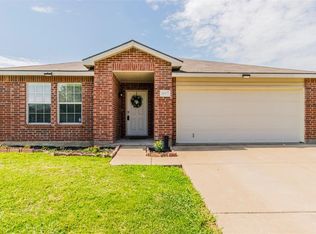 9025 Penny Ln, Fort Worth, TX 76123
