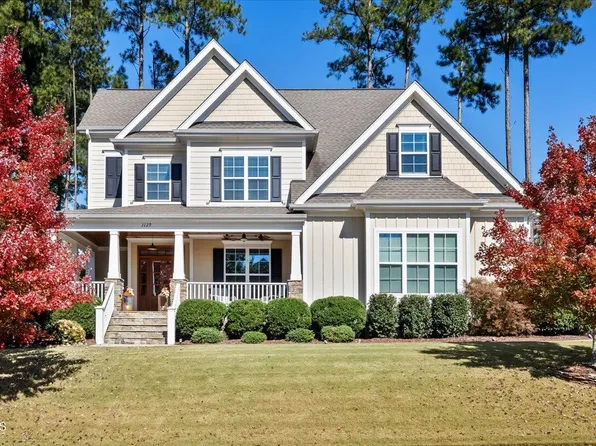 1129 Hollymont Dr, Holly Springs, NC 27540