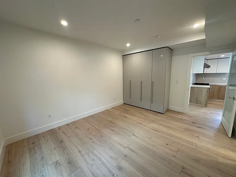 8210 Fountain Ave #A-3 — Photo 12