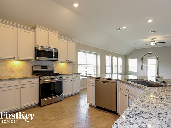 5th image of 3307 Keeling Ln