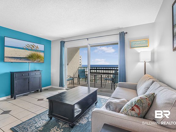 3rd image of 645 Plantation Rd #6706
