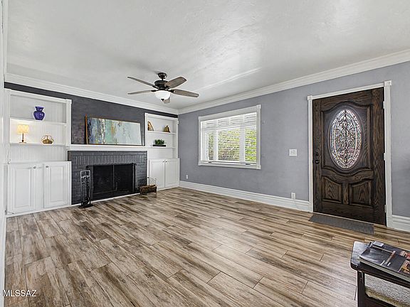 5th image of 4655 E 8th St