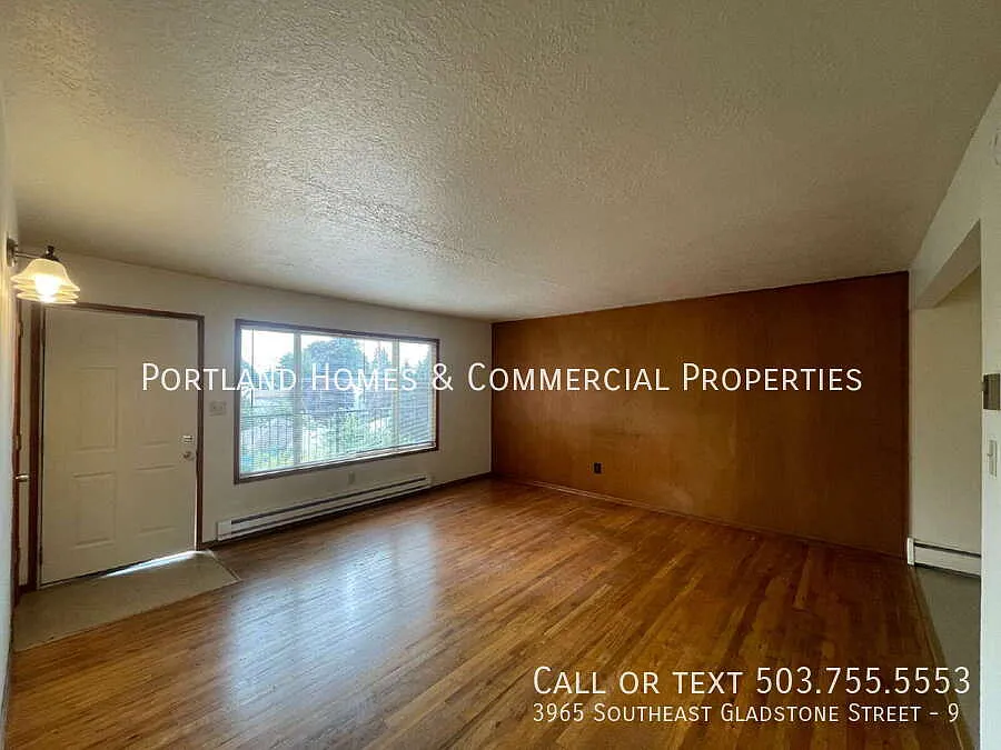 2-Bedroom Upstairs Apartment with Open Living Space — Photo 3