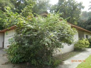 225 Meadowvale Dr, Vicksburg, MS 39183