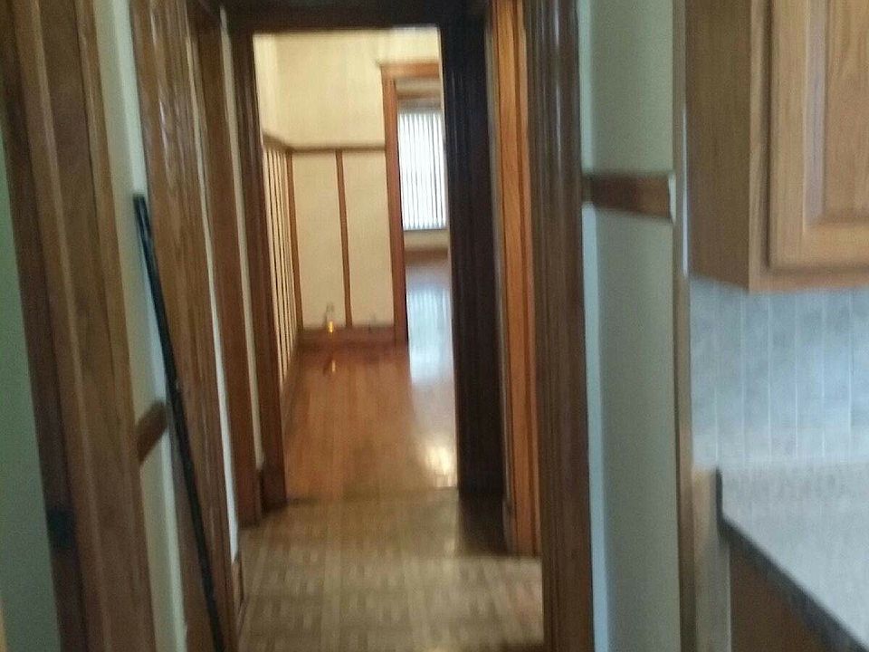 2nd image of 7044 S Perry Ave