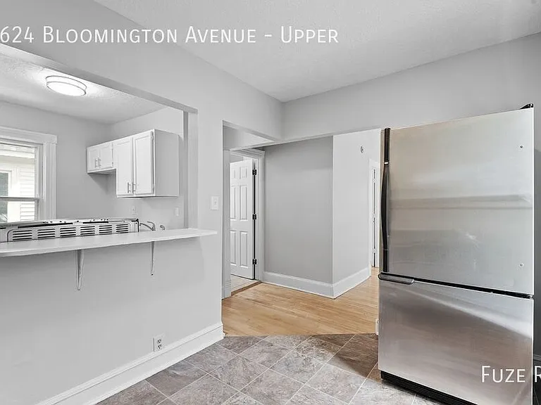 3624 Bloomington Ave #UPPER — Photo 9