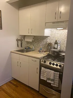 Rented by Point NYC | media 18