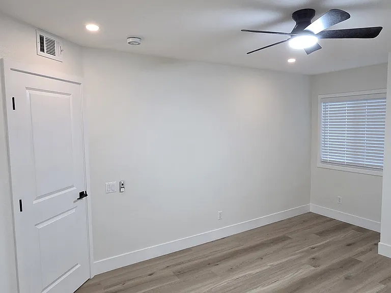 778 La Tierra St #H103 — Photo 13