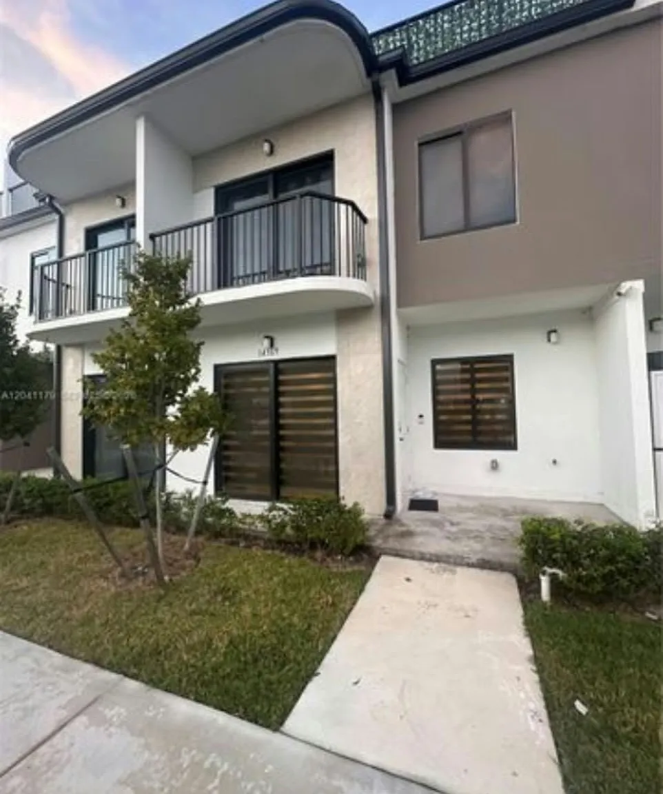 14569 SW 261st Ter — Photo 1