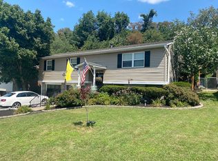 332 Golden Gate Dr, Verona, PA