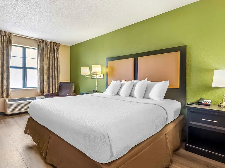 Studio Suite - 1 King Bed
