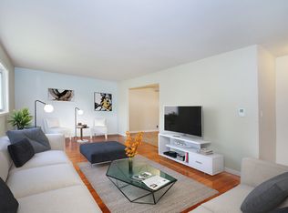 19 Tudor Dr, Hamilton, NJ 08690