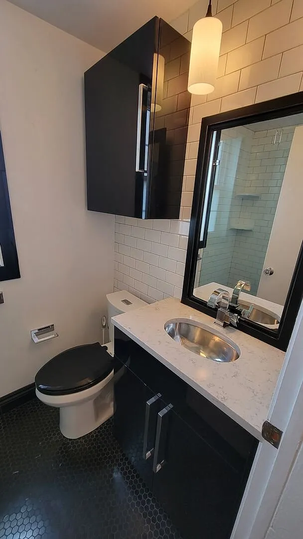2 Bed, 1 Bath Condo Near Downtown Greenville Available — Photo 4