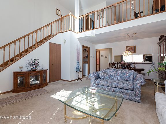 3rd image of 2923 Brighton Ct