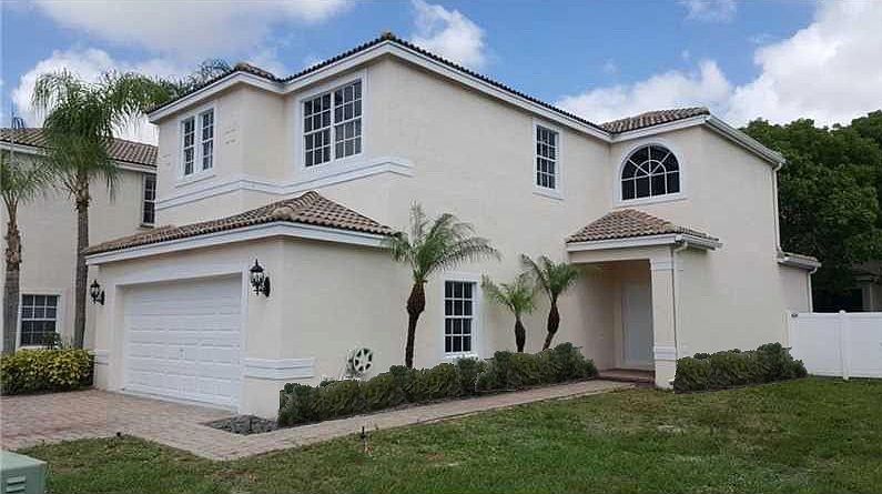 1st image of 3727 NW 62nd St
