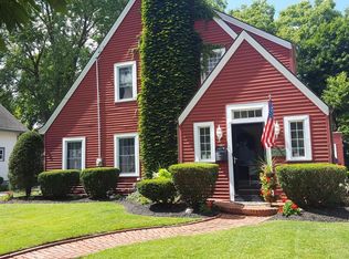 725 Yuba St, Janesville, WI 53545