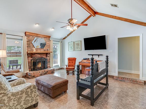 4th image of 13811 Lynnedale Loop